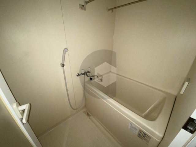 東大阪市高井田本通１丁目の賃貸マンションの浴室