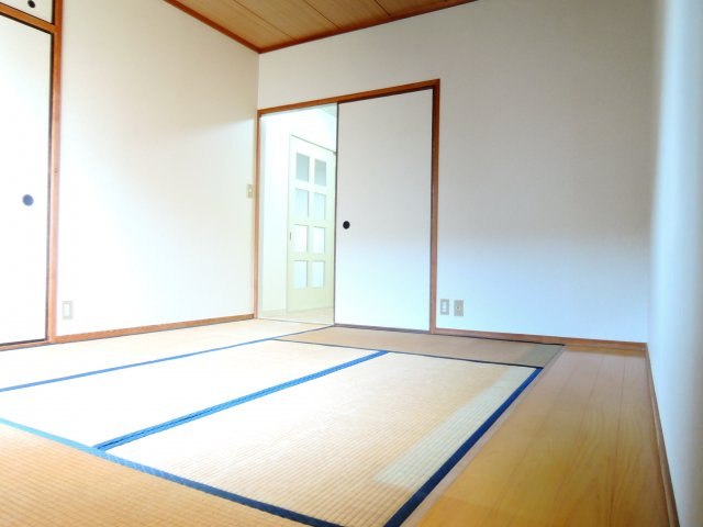 高槻市東五百住町２丁目の賃貸マンションの寝室