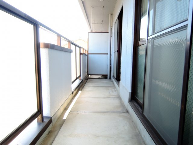 高槻市東五百住町２丁目の賃貸マンションのバルコニー