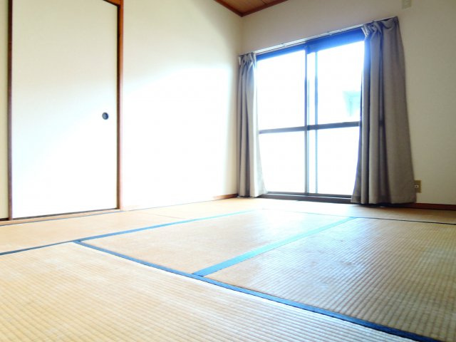 高槻市東五百住町２丁目の賃貸マンションの寝室