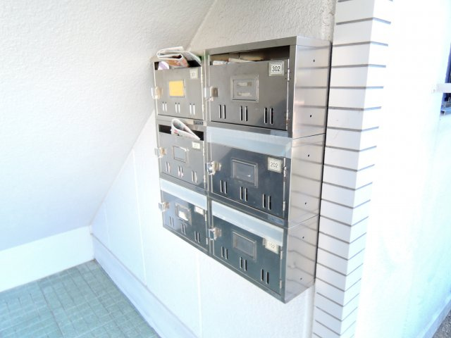 高槻市東五百住町２丁目の賃貸マンションの玄関