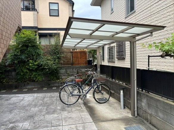 敷地内駐輪場です♪