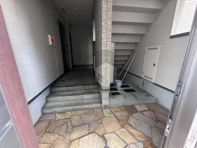 フジパレス若江岩田ノースのロビー