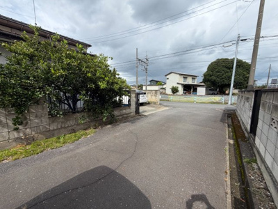 【前面道路含む現地写真】 | 足利市福居町　和室4部屋　5DK