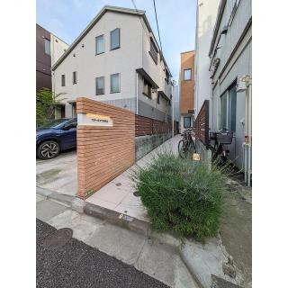 マメールロワ本駒込のエントランス