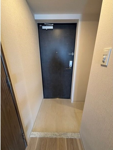 CREST TAPP黒川の玄関