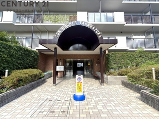 サンハイツ宝塚のエントランス