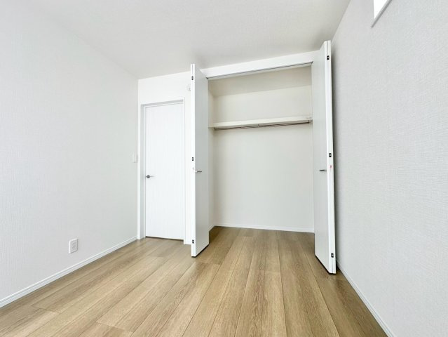 ハートフルタウン　刈谷市築地町２期の収納|各部屋に配置された収納は、家族の持ち物をたっぷり収められる容量。散らかりがちなお部屋もすっきり片付きます。									
									