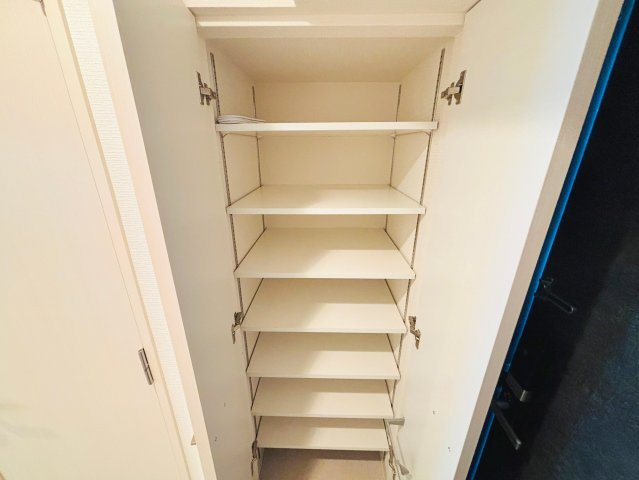 エスリード大阪グランゲートの収納