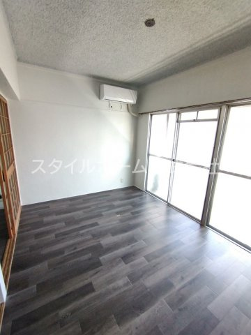 【内装】 | グラッセ前田 | 別部屋写真です。