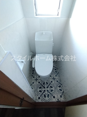 【トイレ】 | グラッセ前田 | 別部屋写真です。