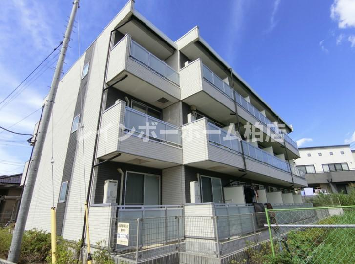 柏市十余二の賃貸マンションの外観|おしゃれな外観です