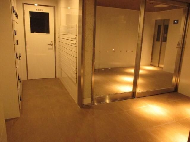 クレイシア門前仲町のロビー