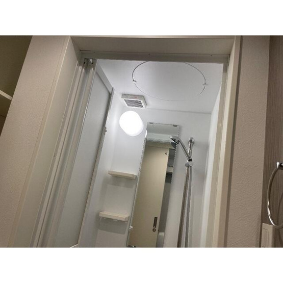 【シャワールーム】
