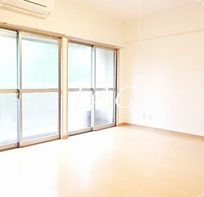 【居間・リビング】 | 岡部ビル | 洋室のお部屋です。
