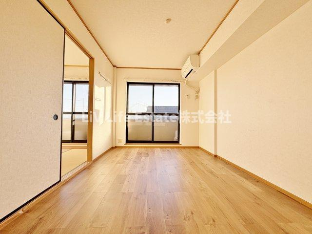 小平市鈴木町２丁目の賃貸マンションの居間・リビング|※別号室写真