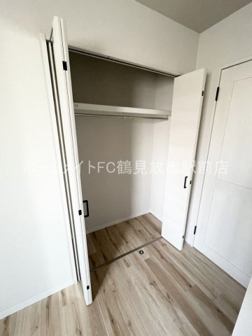 大阪市城東区中浜１丁目の賃貸マンションの収納