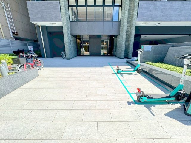 エステムコート新大阪13ニスタのエントランス