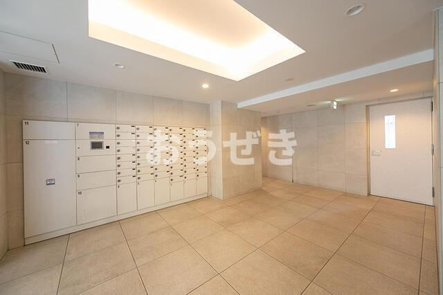 ＪＰ　ｎｏｉｅ　上野稲荷町のロビー