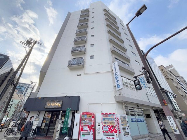フルーレ新大阪の外観