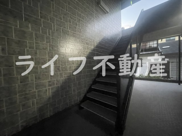 アクティ中本　仲介手数料無料のエントランス|ゆとりのあるエントランスです