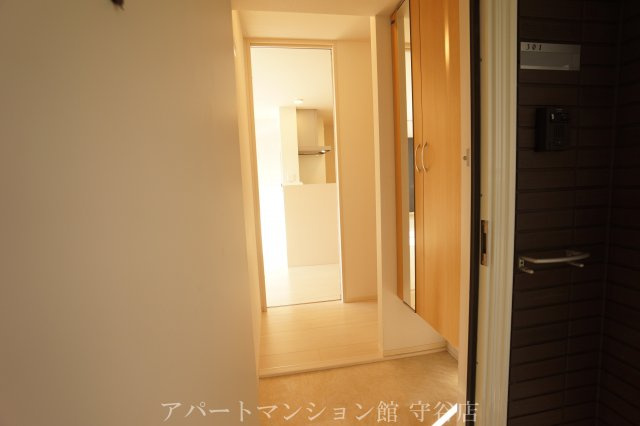サニーハイツAの玄関