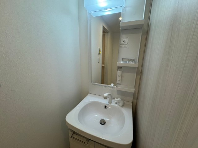 エールグラン豊中本町の洗面所