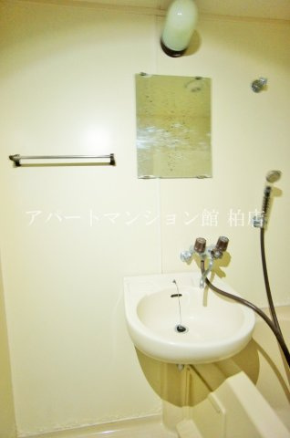 レオパレス豊四季の洗面所