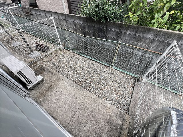 メゾン岡町の庭