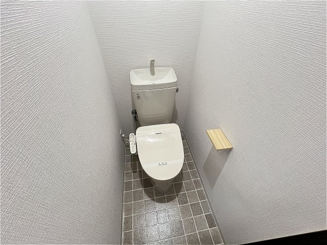 メゾン岡町のトイレ