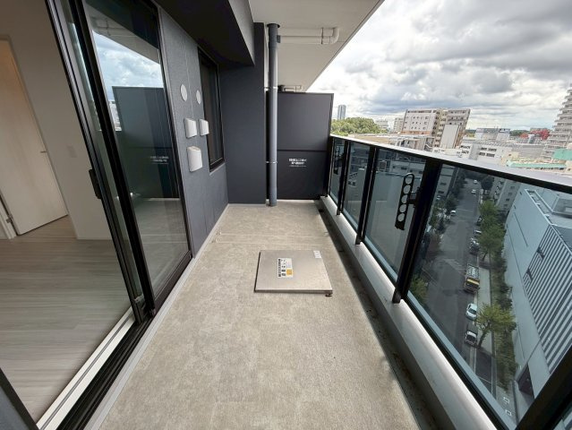 Brillia Tower 箕面船場 TOP OF THE HILLのバルコニー