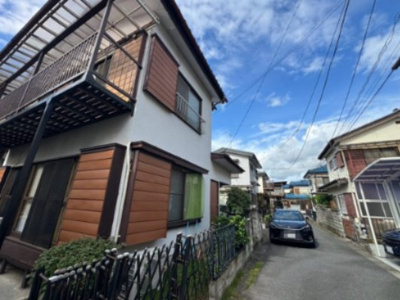 【前面道路含む現地写真】 | -三丁目不動産-　熊谷市拾六間　昭和52年築 | 前面道路含む現地写真です