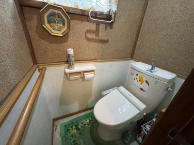【トイレ】 | -三丁目不動産-　熊谷市拾六間　昭和52年築 | 清潔感のあるトイレです