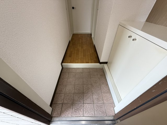 アネックス西今川の玄関