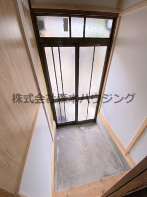【玄関】 | 　大東市北条7丁目14-2テラスハウス東 | 落ち着いた玄関です