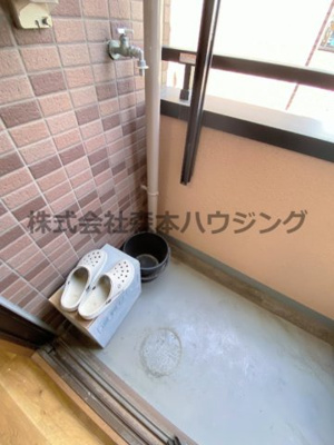 【設備】 | 　メゾン山本 | 洗濯機置き場です