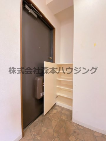 【収納】 | 　メゾン山本 | シューズボックスついてます