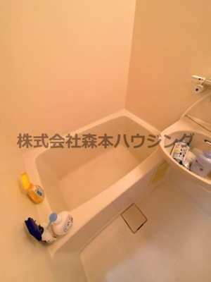 【浴室】 | 　メゾン山本 | お風呂で日々の疲れを落としましょう