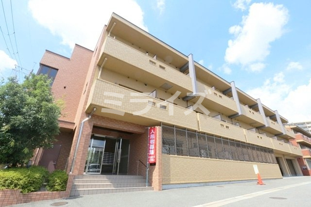 【外観】 | アムール千里丘 | 外観は落ち着いています