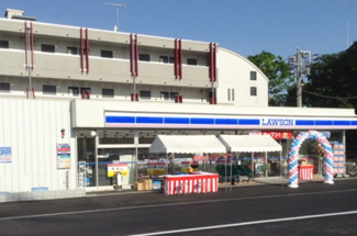 ローソン 徒歩4分。コンビニ 260m