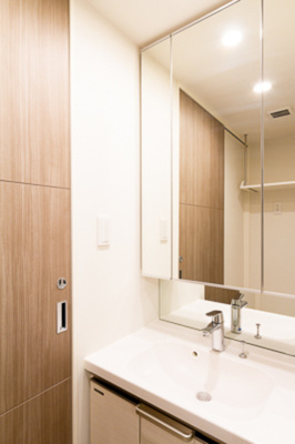 【洗面所】 | プライムレジデンス渋谷 | ※写真は同タイプ住戸です。