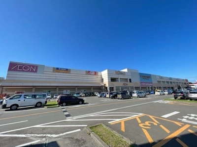 イオンスーパーセンター鈎取店 徒歩7分。 520m