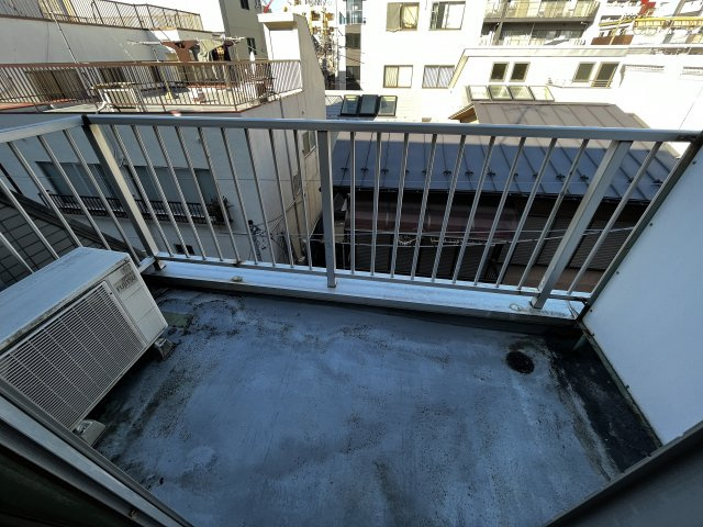 ツリーサイドA錦糸町のバルコニー