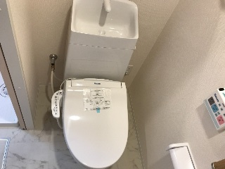 サンプレス八筋のトイレ|シャワー付トイレ