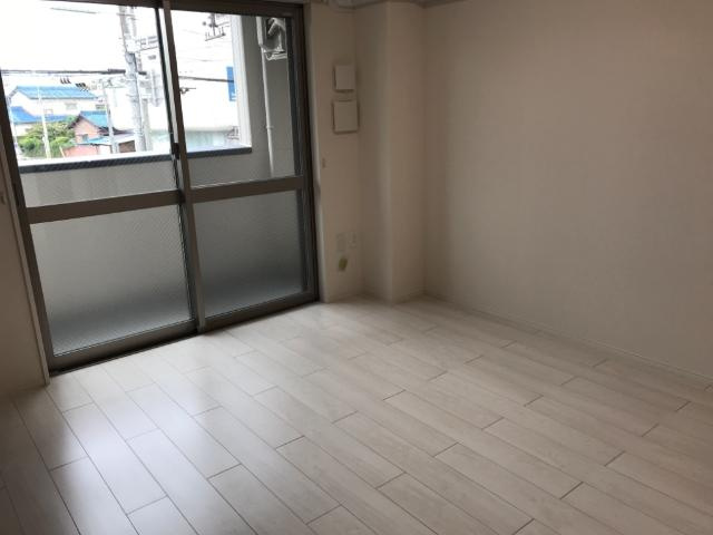 サンプレス八筋の内装|洋室