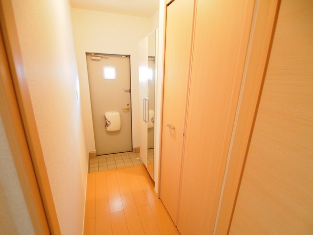 イリーデＡの玄関