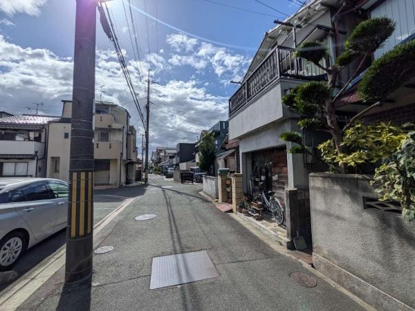 【前面道路含む現地写真】