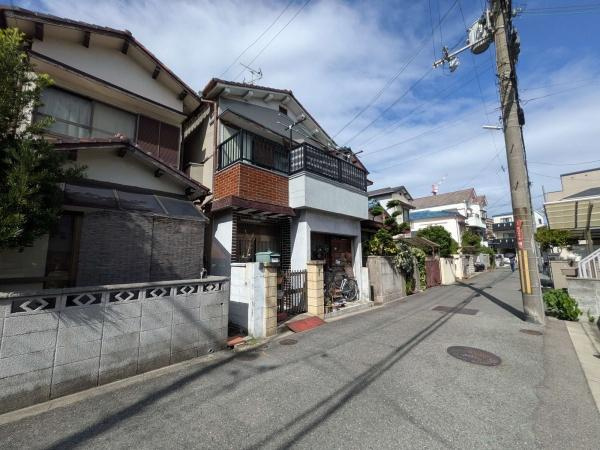 【前面道路含む現地写真】