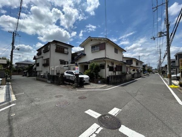 【前面道路含む現地写真】