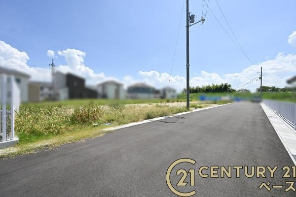 磯城郡川西町大字結崎の売地の前面道路含む現地写真|■現地撮影写真■前面道路約６ｍと広々開放的です！
